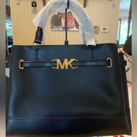 Michael Kors, black handbag new tags - Picture 1 of 14